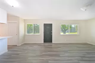 Photo #2: 225031805 Listing