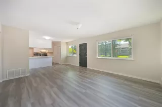 Photo #3: 225031805 Listing