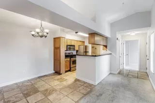 Photo #6: 225032001 Listing 