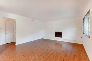 Photo #4: 225032194 Listing