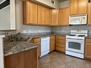 Photo #5: 225032247 Listing 