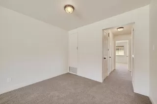 Photo #4: 225032645 Listing 