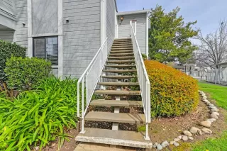 Photo #2: 225032684 Listing