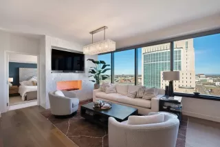 Photo #5: 225033128 Listing