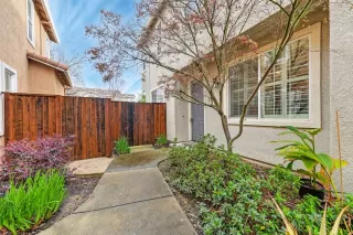 Photo #1: 225033272 Listing