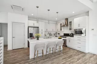 Photo #1: 225033368 Listing 