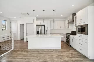 Photo #5: 225033368 Listing 