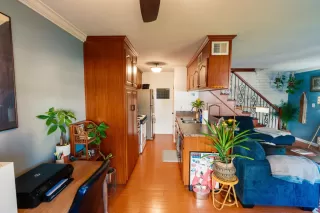 Photo #3: 225033372 Listing