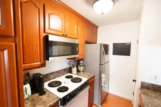 Photo #6: 225033372 Listing