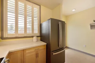 Photo #6: 225033808 Listing