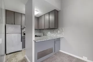 Photo #4: 225033918 Listing