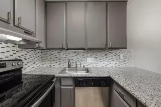 Photo #6: 225033918 Listing