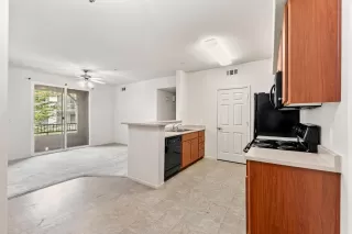 Photo #3: 225033937 Listing