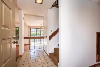 Photo #1: 225035433 Listing