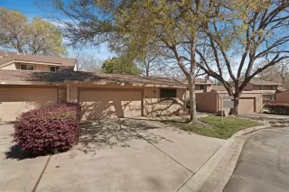 Photo #2: 225035864 Listing