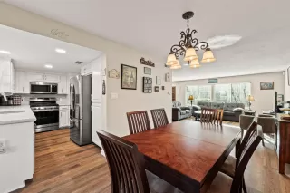 Photo #6: 225035877 Listing