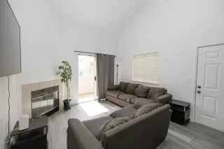 Photo #6: 225036069 Listing 