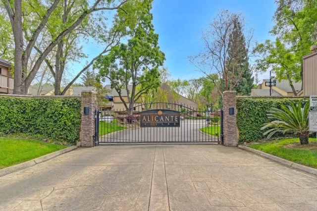 MLS: 225037101 Condo For Sale