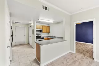 Photo #5: 225037278 Listing 