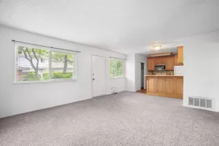 Photo #1: 225038609 Listing 