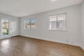 Photo #5: 225038740 Listing