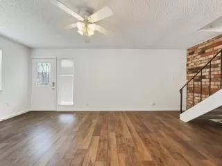 Photo #2: 225038916 Listing 