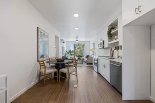 Photo #3: 225039884 Listing 