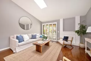 Photo #1: 225039909 Listing 