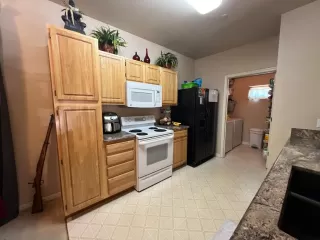 Photo #3: 225040022 Listing