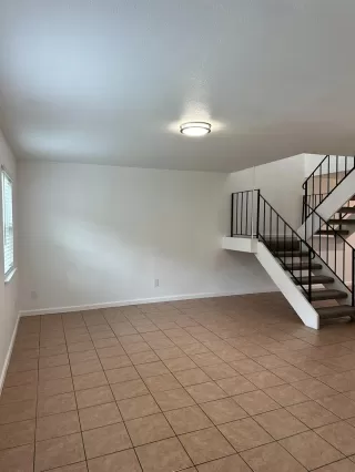 Photo #2: 225040523 Listing