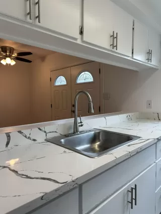 Photo #6: 225040523 Listing