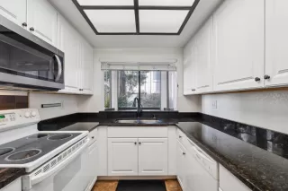 Photo #3: 225040529 Listing