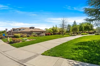 Photo #2: 225041473 Listing 