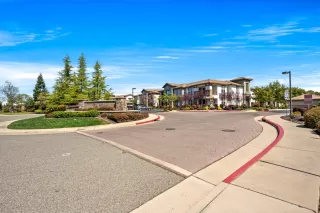 Photo #6: 225041473 Listing 