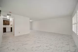 Photo #3: 225041928 Listing