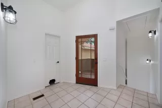 Photo #2: 225042003 Listing