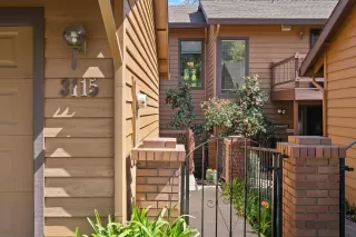 Photo #3: 225042290 Listing 