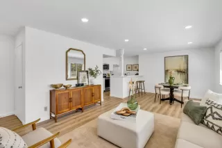 Photo #3: 225042376 Listing 