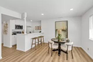 Photo #4: 225042376 Listing 