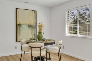 Photo #5: 225042376 Listing 