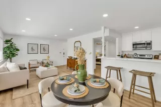 Photo #6: 225042376 Listing 