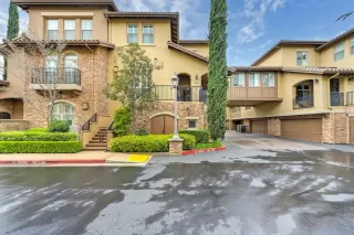 Photo #3: 225042895 Listing 