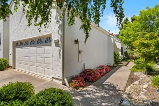 Photo #3: 225042950 Listing 