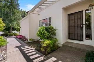 Photo #4: 225042950 Listing 