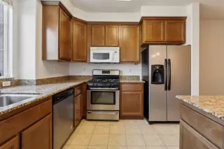 Photo #4: 225042951 Listing 