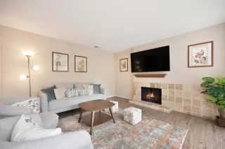 Photo #4: 225043211 Listing 