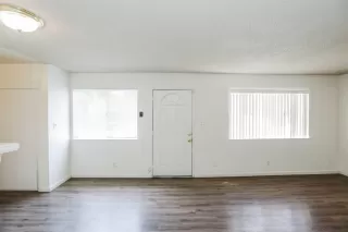 Photo #6: 225043654 Listing 
