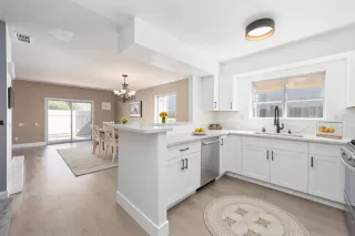 Photo #5: 225044385 Listing 