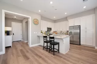 Photo #3: 225044513 Listing 