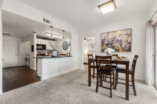 Photo #2: 225045752 Listing 